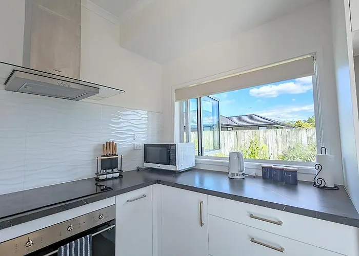 Holiday home Beautiful Brand New Four-bed Near Redwood Rotorua