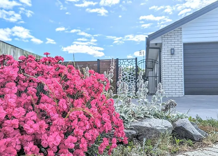 Beautiful Brand New Four-bed Near Redwood Rotorua
